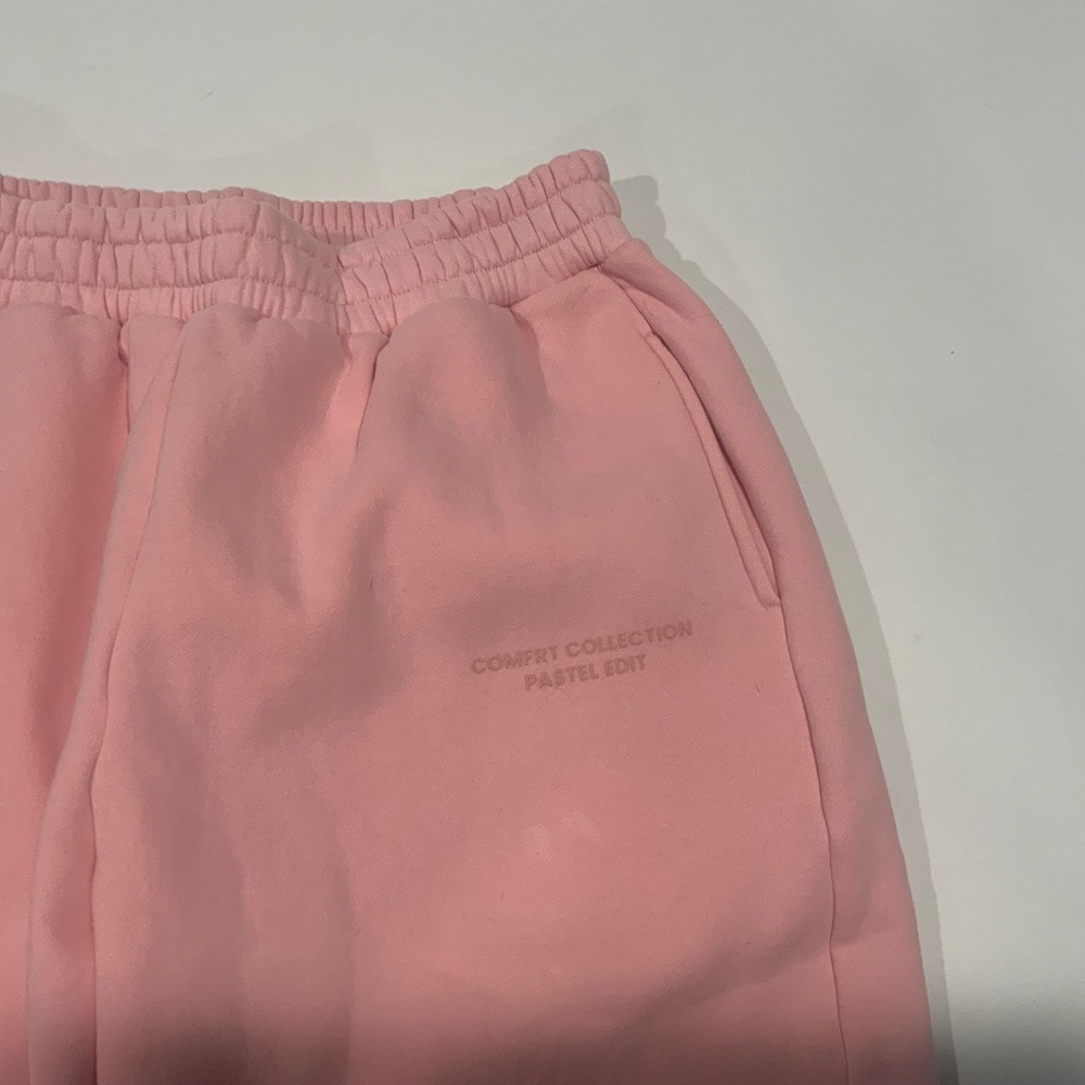 Comfrt Collection Pastel Edit Bubblegum Pink Joggers - Picture 3 of 5